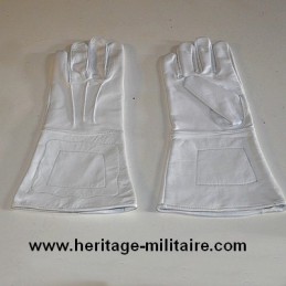 Paire de Crispins avec gant blanc 3 baguettes pour cérémonie garde