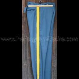 Pantalon laine bleu ciel...