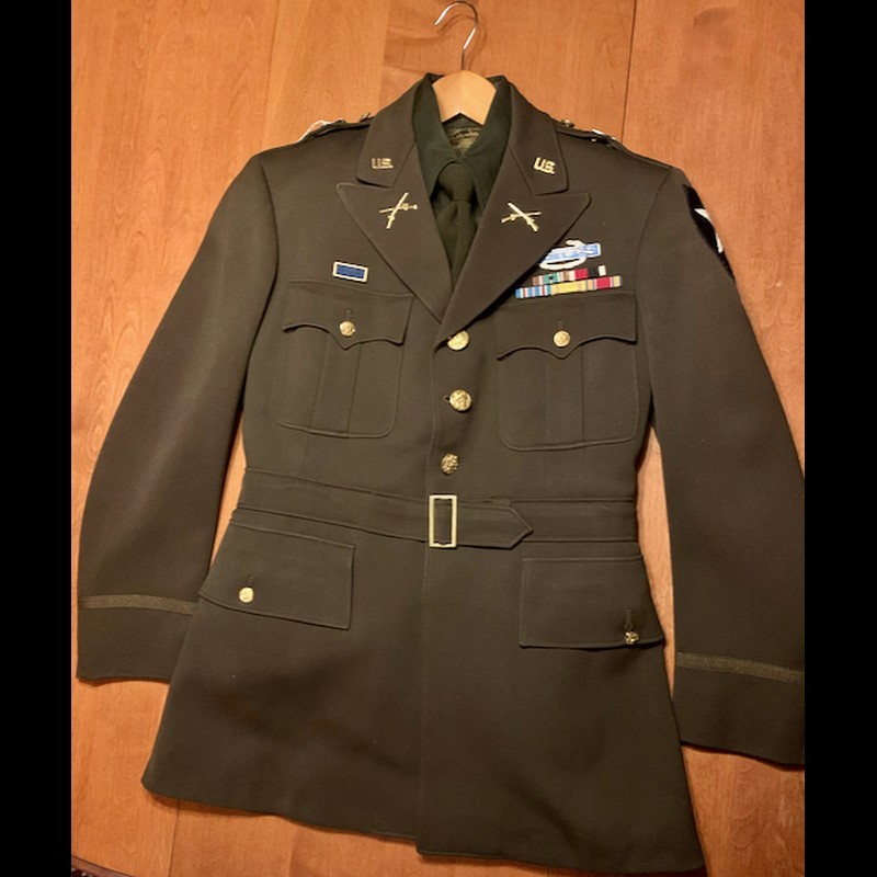 Full dress uniform US officer Europe war WWII