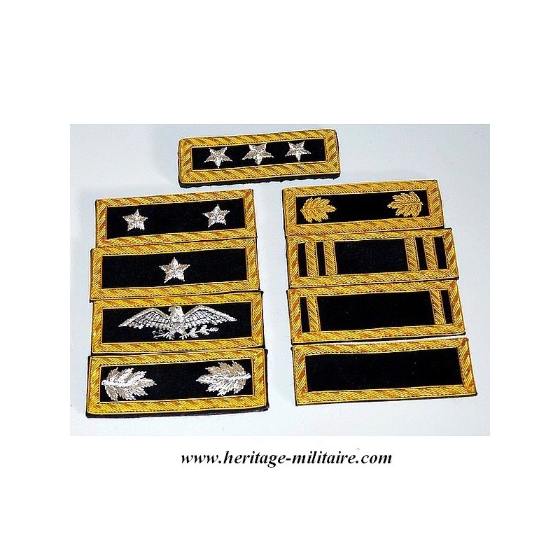 Staff shoulder boards