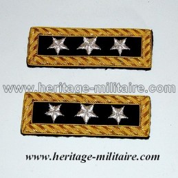 Staff shoulder boards