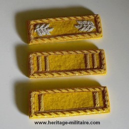 Cavalry shoulder boards