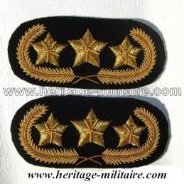 3 stars general collar tabs