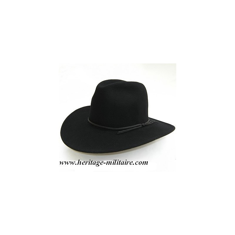 Soft felt black hat