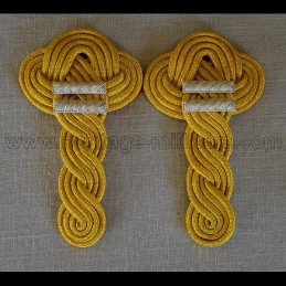 Shoulder boards "Clover" with embroidery rank